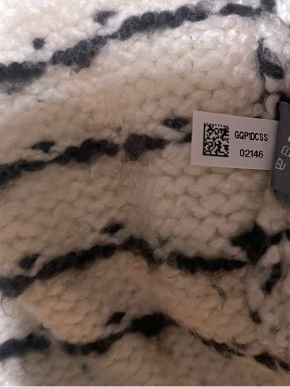 Aerie Heart Print Crewneck Cozy Sweater Size Small - Picture 7 of 8
